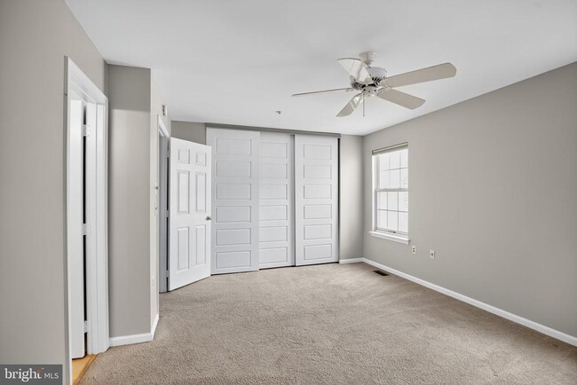 Building Photo - 2492 Wentworth Dr