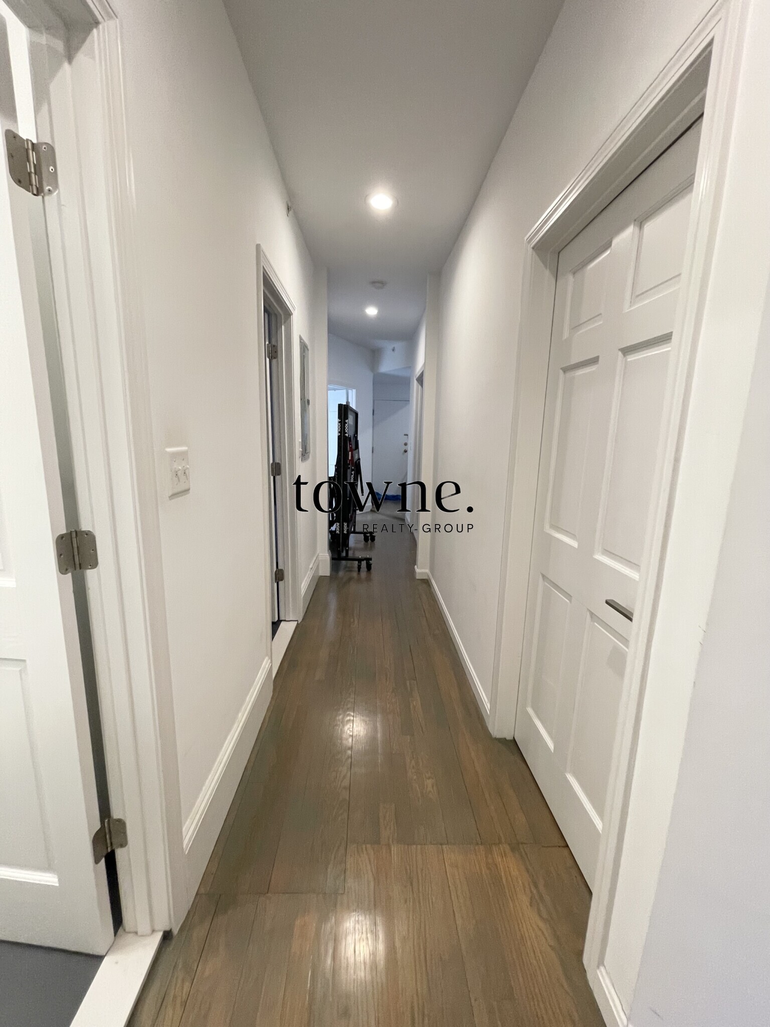 Building Photo - 1402 Beacon St