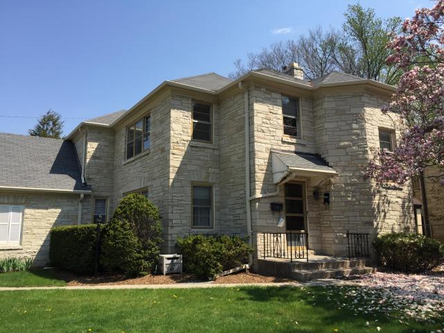 Primary Photo - 2310 N Menomonee River Pkwy