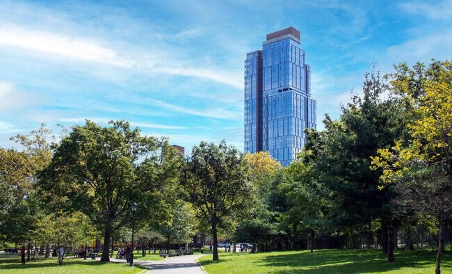 Building Photo - 207 Bay 31st St