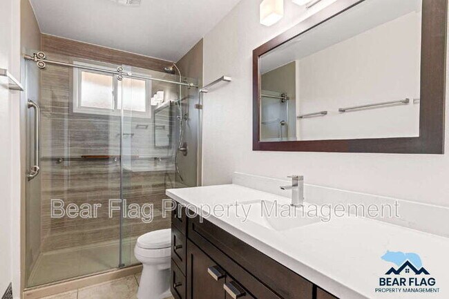 Building Photo - 7919 Ridgemont Dr