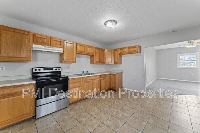 Building Photo - 304 Beech St