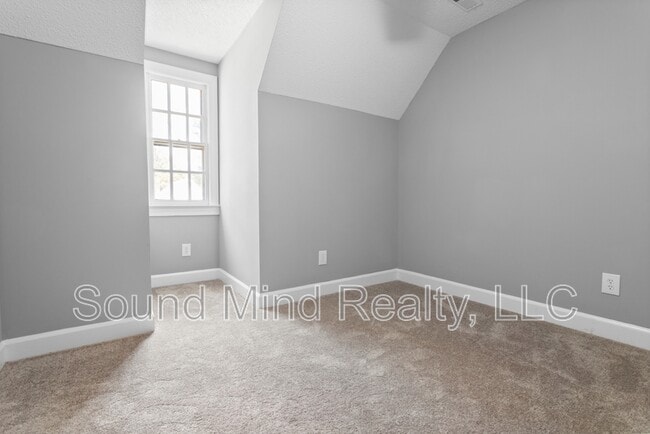 Building Photo - 4124 Carybrook Rd