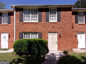 Building Photo - 8513 Pineland Dr