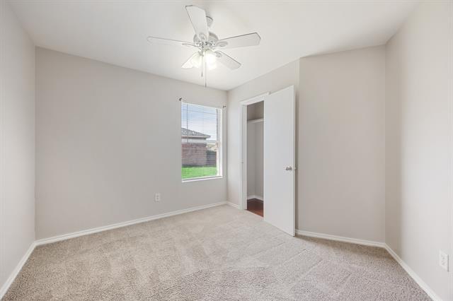 Building Photo - 303 Kings Way Dr