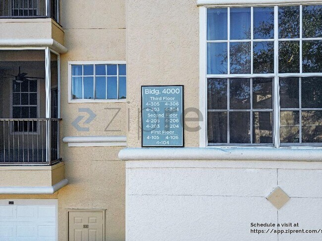 Building Photo - 5125 Palm Springs Blvd