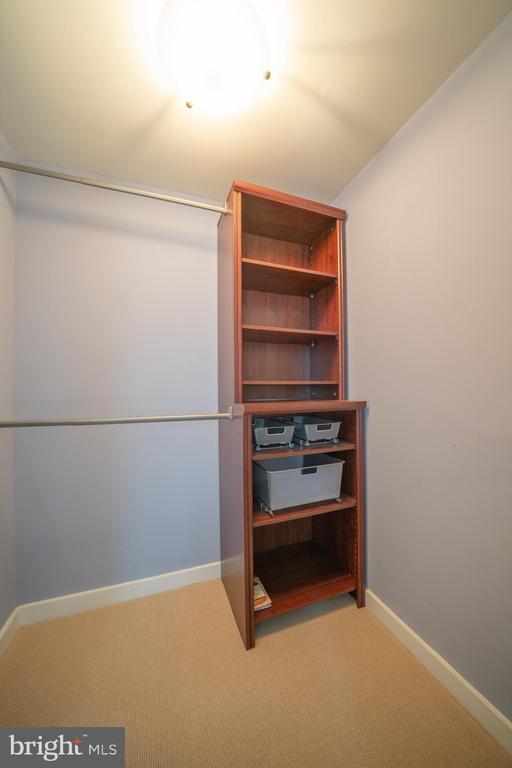 Building Photo - 1025 1st St SE