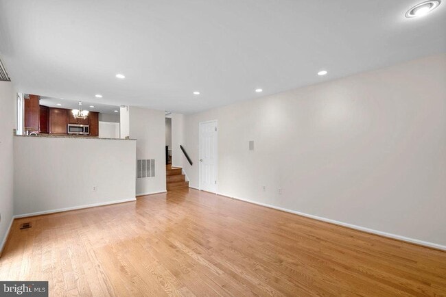Building Photo - 1119 Halesworth Dr