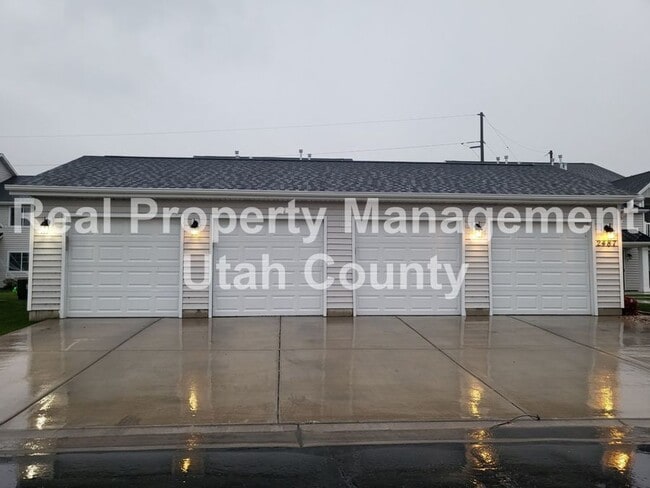 Building Photo - 2487 W 500 S