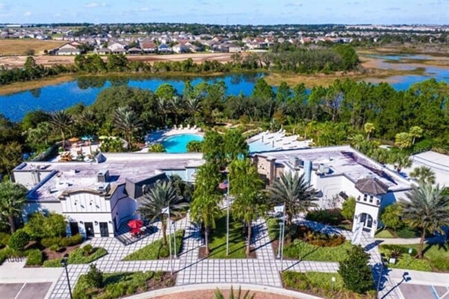 Building Photo - 619 Longboat Dr