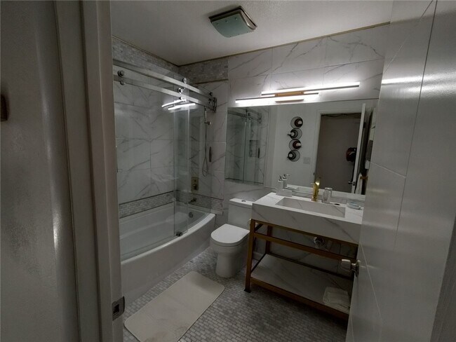 Building Photo - 2212 High Dunes Ln
