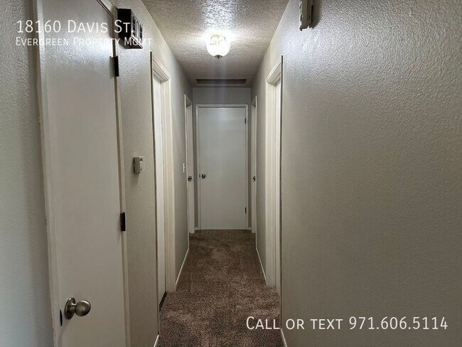 Building Photo - 18160 Davis St