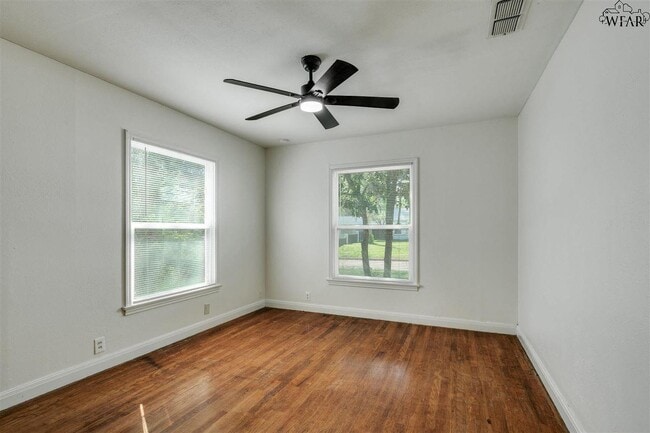 Building Photo - 2508 Fain St