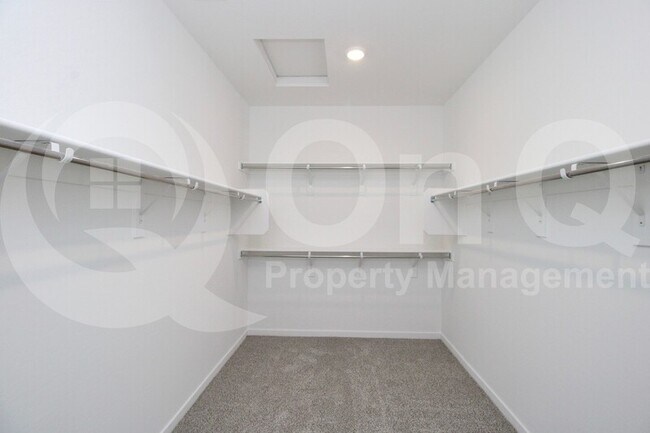 Building Photo - 183 S 176th Dr