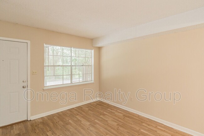 Building Photo - 3312 Warringwood Dr