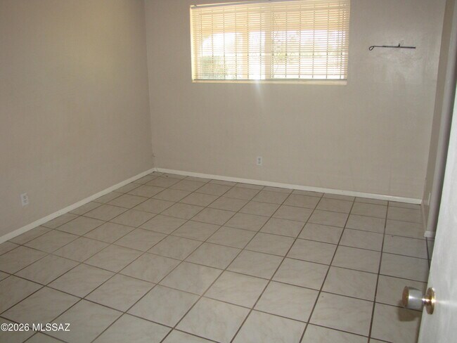 Building Photo - 2109 S Camino Seco