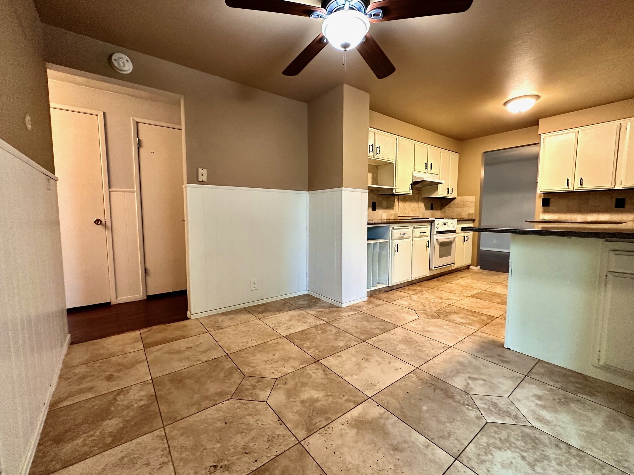 Kitchen - 730 East 2780 North