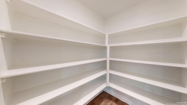 Building Photo - 5911 Akin Glen