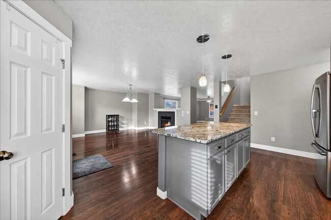 Building Photo - Beautiful NW Meridian Home with Privacy and Community Amenities