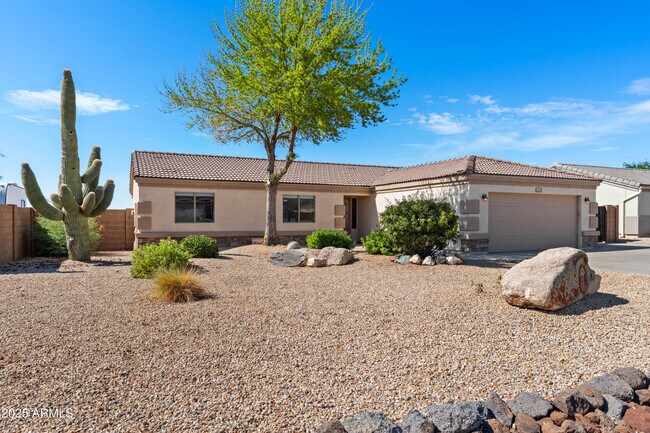 Building Photo - 22601 Weaver Valley Dr