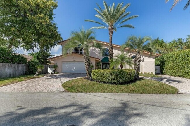 Building Photo - 2519 Barcelona Dr