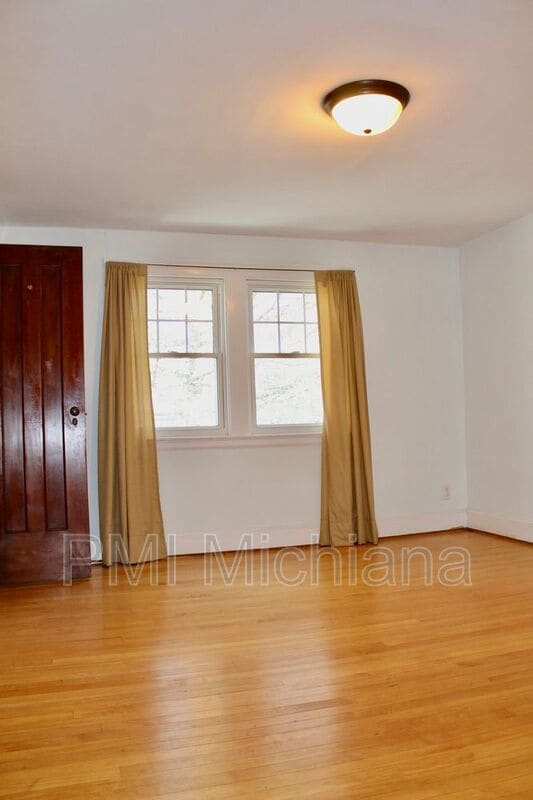 Building Photo - 1151 Hillcrest Rd