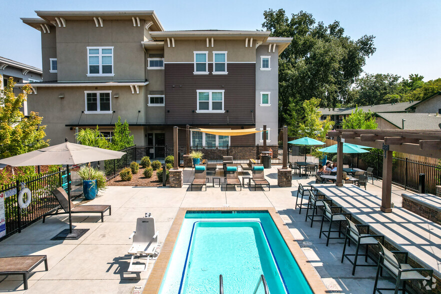 Outdoor Spa - Cedar Flats