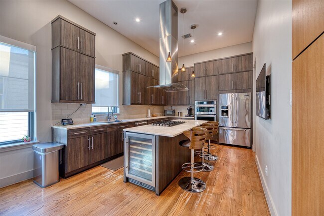 Building Photo - 5521 Kiam St