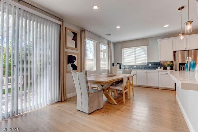 Building Photo - 8580 Luse St