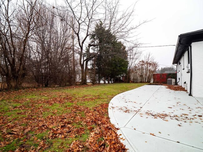 Building Photo - 4155 Ascot Ln