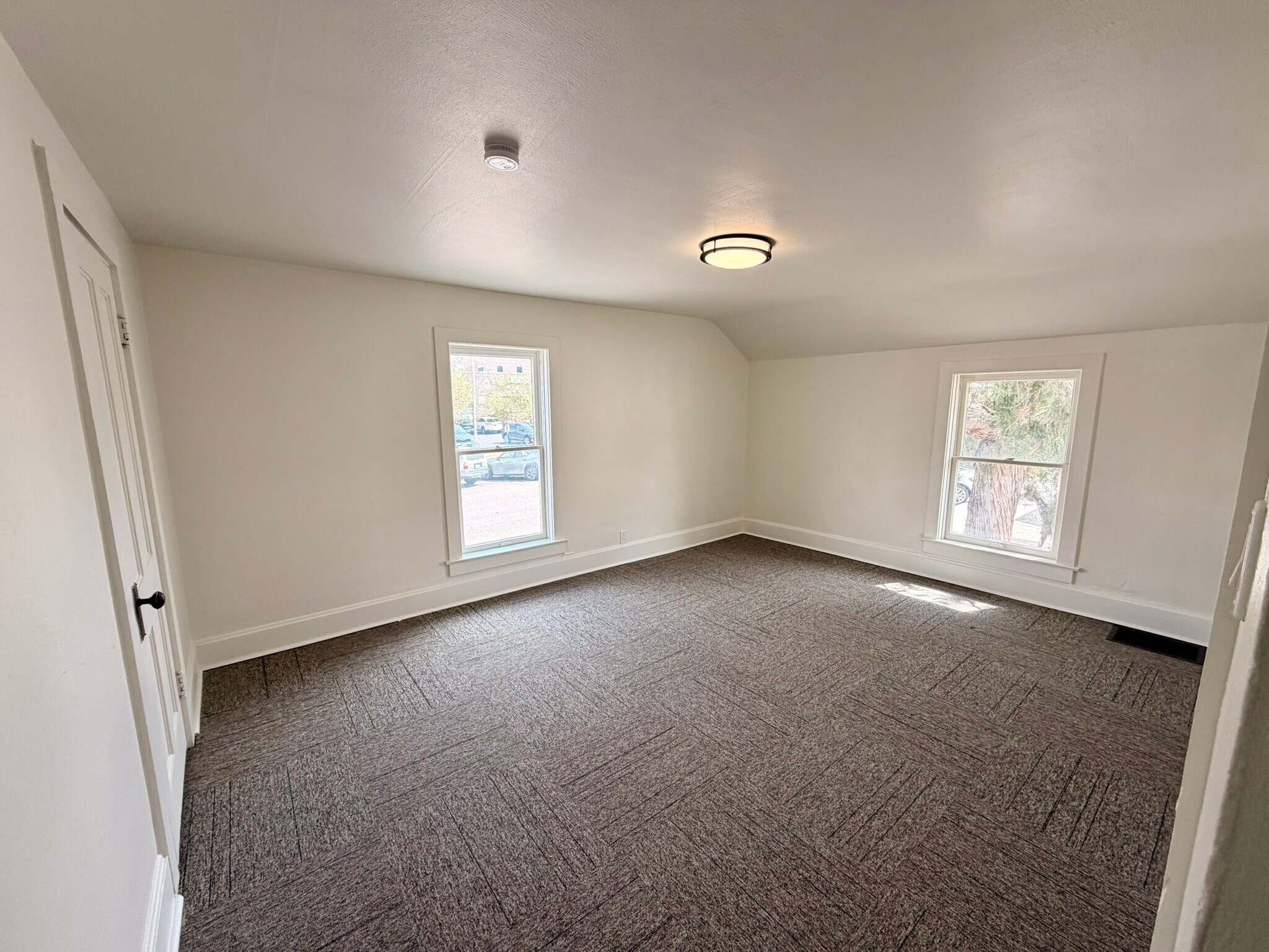 Building Photo - 319 Jerry St