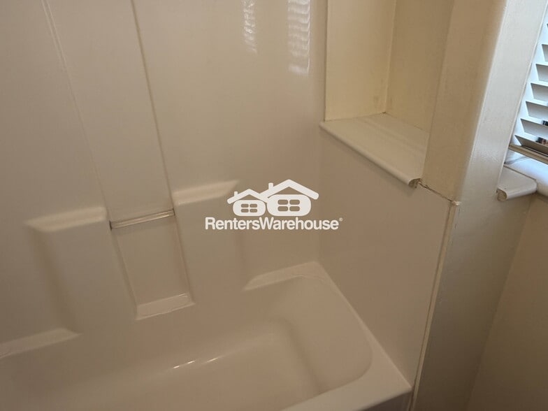 Building Photo - 4020 S 4300 W