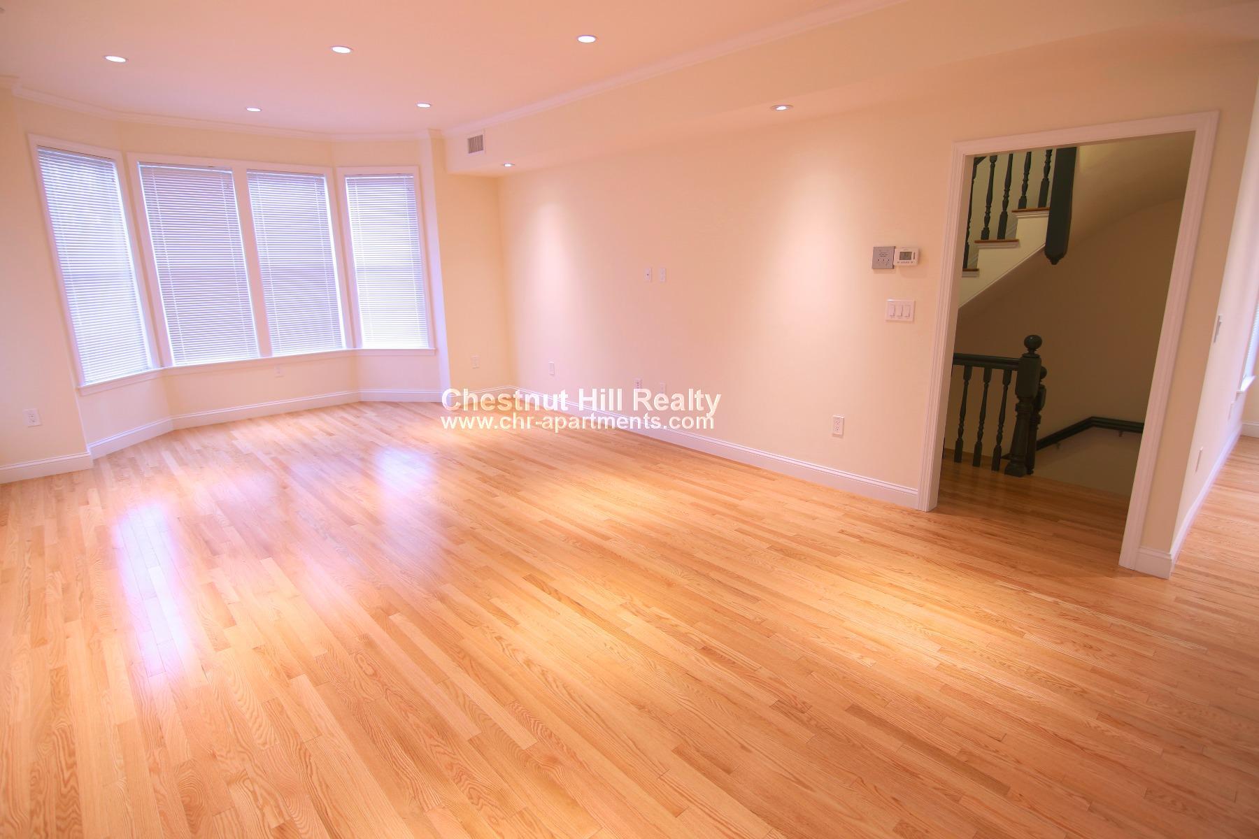 Building Photo - 15 Langdon St