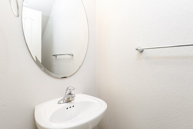 Building Photo - 6300 Paw Village Rd