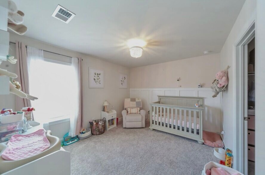 Building Photo - 4022 Arrowleaf Ln