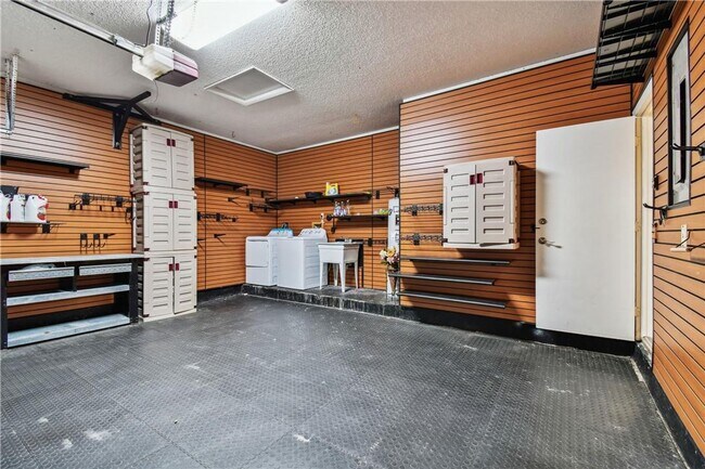 Building Photo - 541 NW 205th Ave
