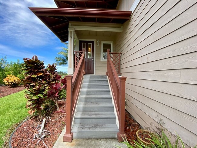 Building Photo - 75-654-654 Lalii Pl