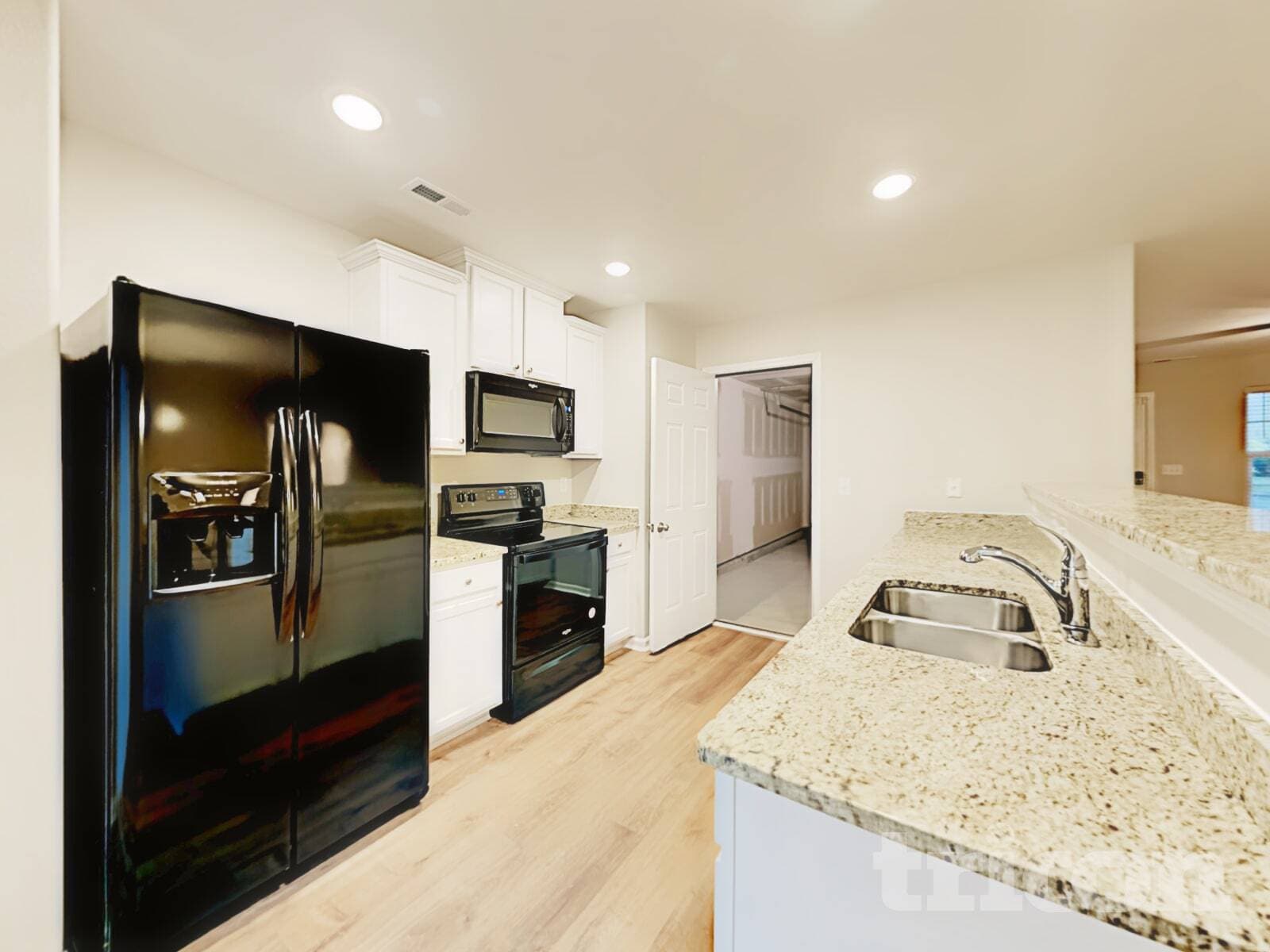 Building Photo - 933 Joselynn Drive