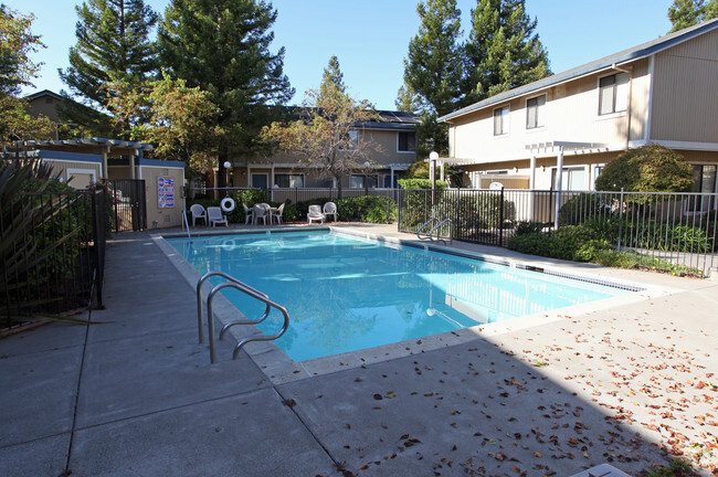 Building Photo - Redwood Landing