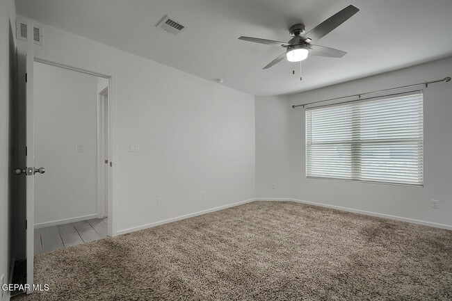 Building Photo - 840 Paseo Dulce Ave