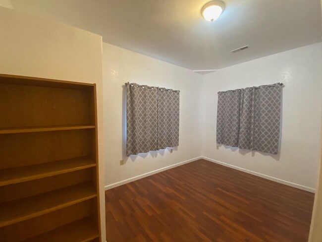 Building Photo - Sweet 2/1 McKinleyville house with garage and laundry