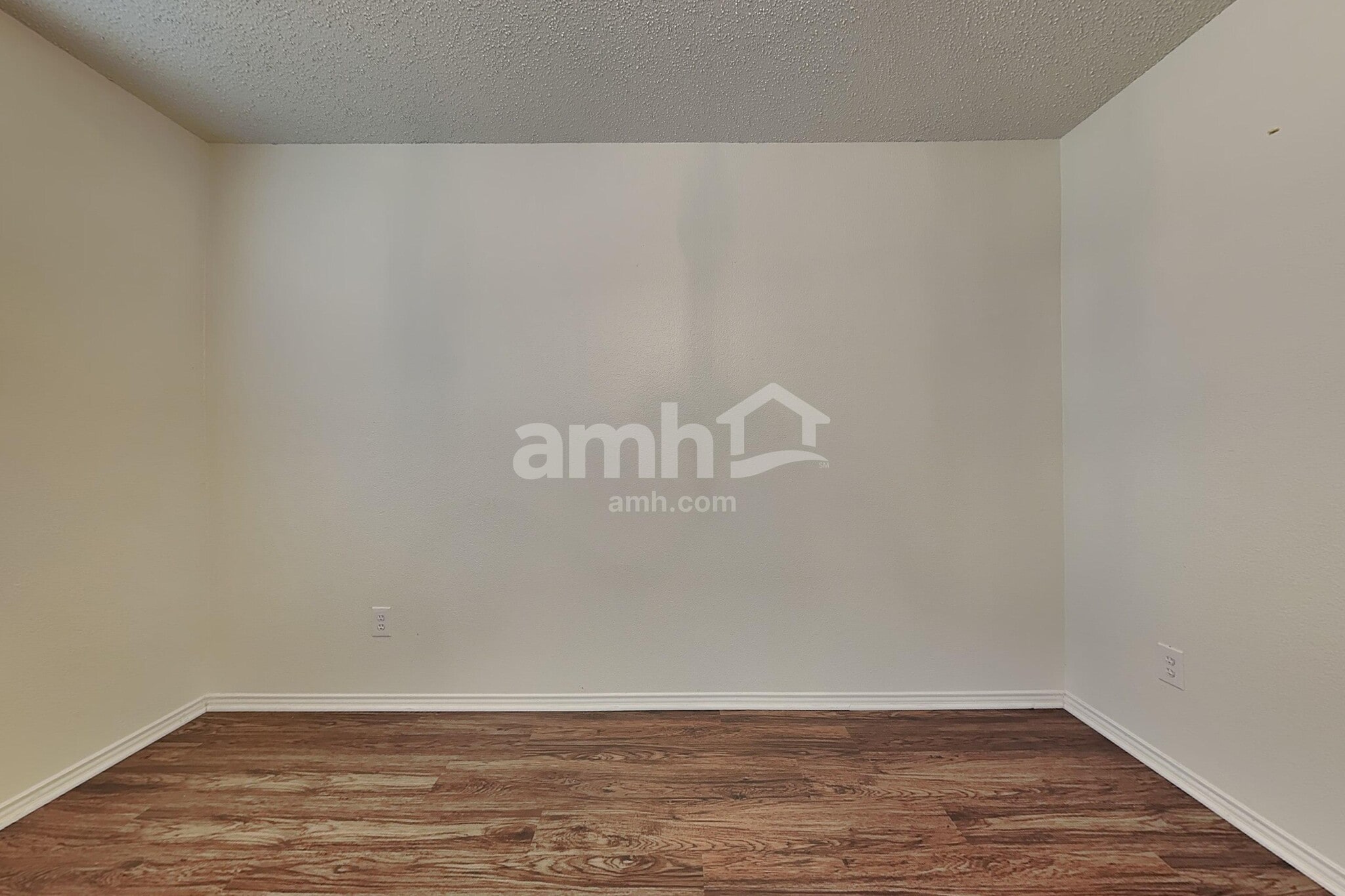Building Photo - 8724 Hunters Creek Ct