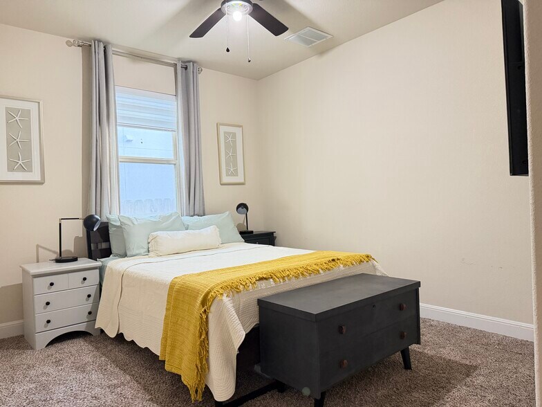 Building Photo - 2432 Granite Hill Dr