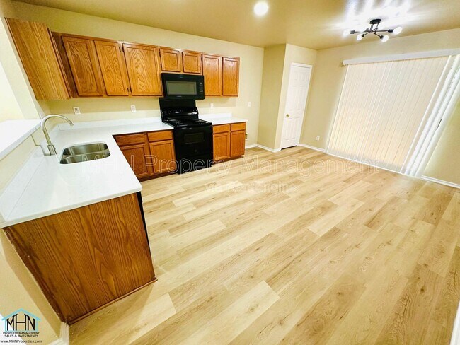 Building Photo - 8914 Roaring Spg