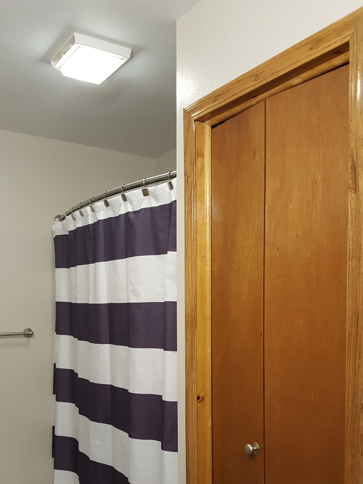 Bathroom/Tub/Shower/Linen Closet - 143 River St