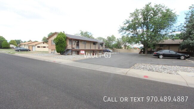 Building Photo - 1425 Bunting Ave