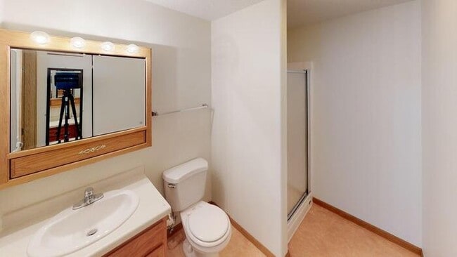 Building Photo - 306 S 13th St