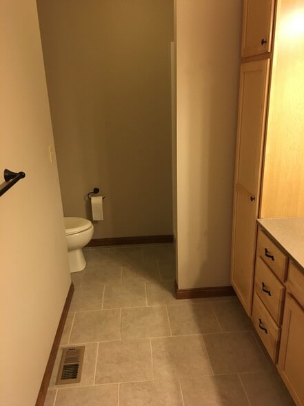 Building Photo - 1011 E Central Entrance