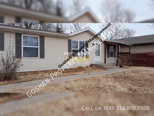 Primary Photo - 4 Bedroom 2 Bath Home- Nice location in So...