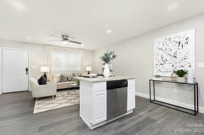 Building Photo - 3216 Credenza Rd